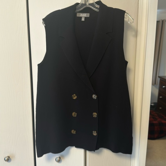 Knit vest - Picture 1 of 3